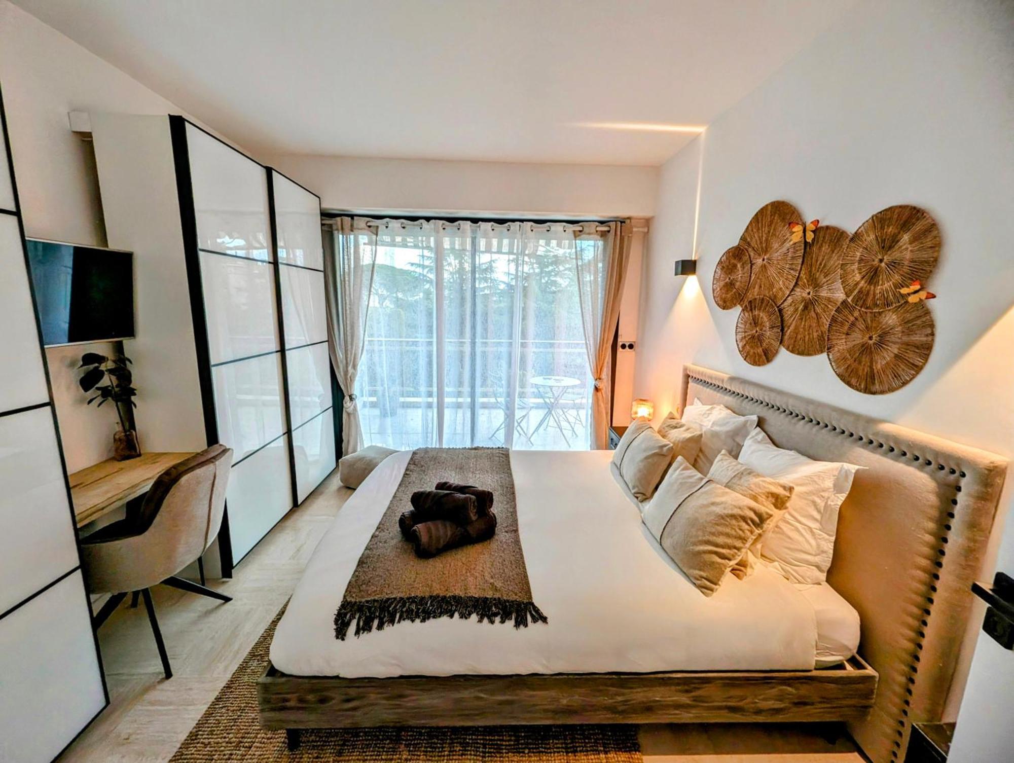 קאן 2 Bedrooms Seafront מראה חיצוני תמונה
