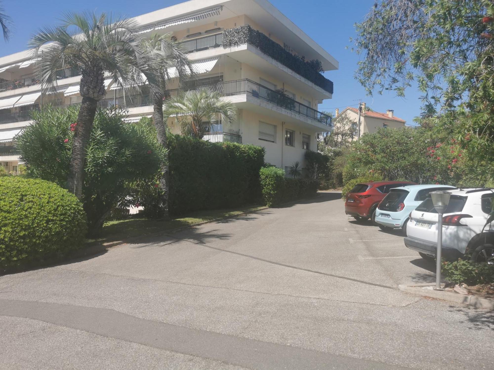 קאן 2 Bedrooms Seafront מראה חיצוני תמונה